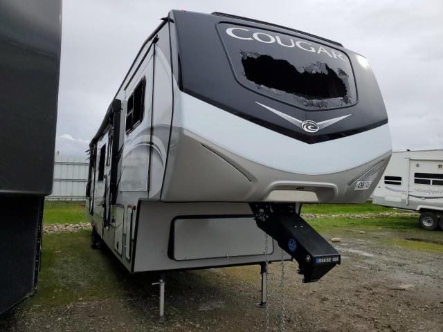  Salvage Coug Trailer