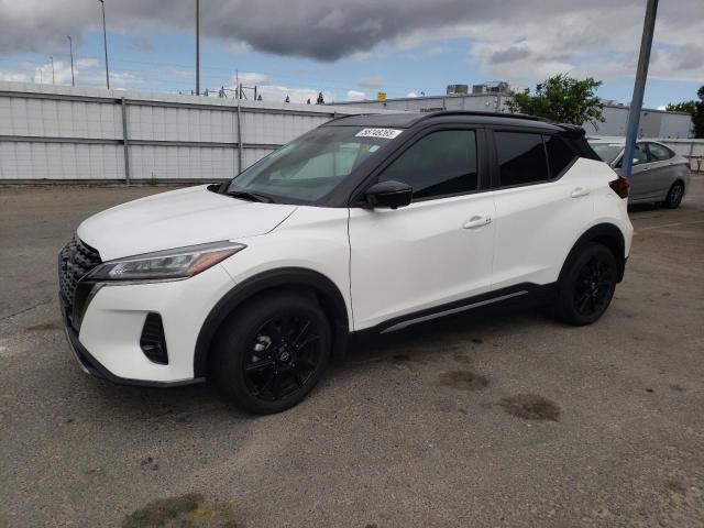  Salvage Nissan Kicks