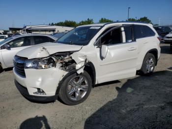  Salvage Toyota Highlander