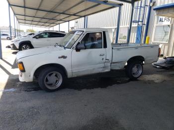  Salvage Nissan 720