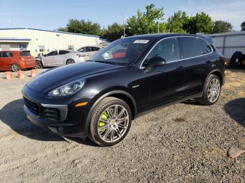  Salvage Porsche Cayenne