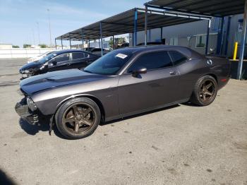  Salvage Dodge Challenger