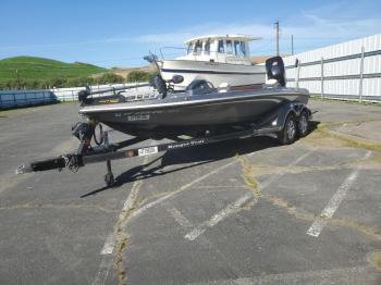  Salvage Land Rover Boat