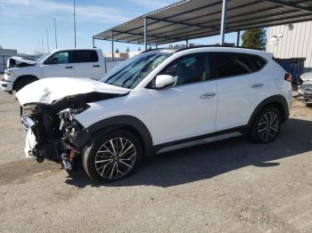  Salvage Hyundai TUCSON