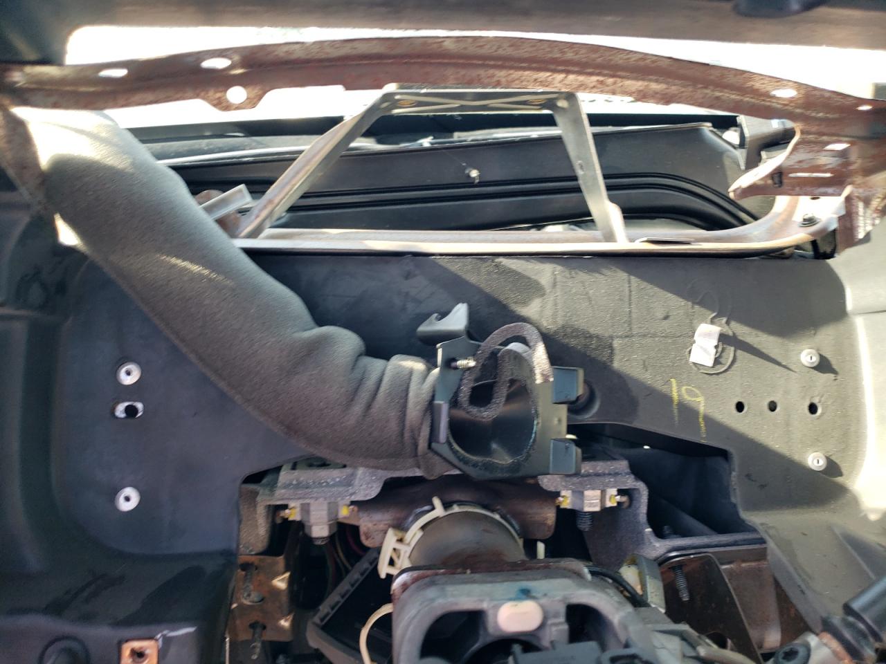 Chevrolet Tahoe C1500 Image 11