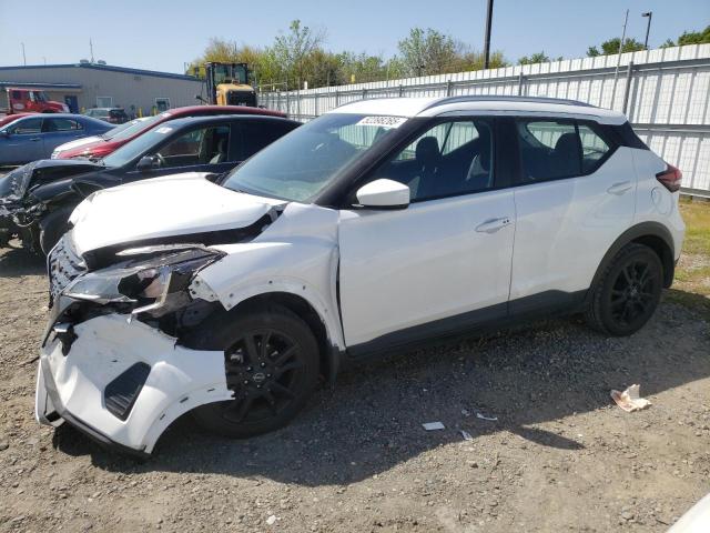  Salvage Nissan Kicks