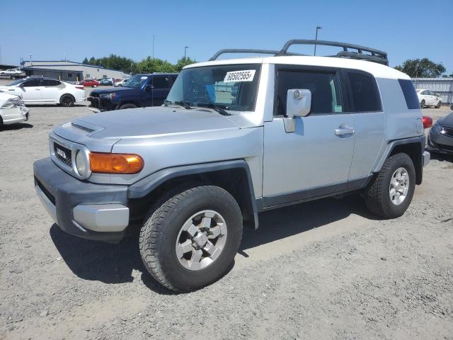  Salvage Toyota FJ Cruiser