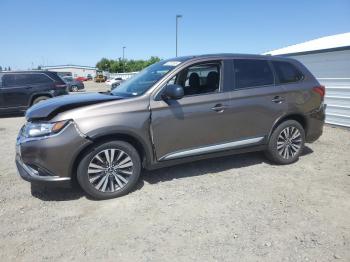 Salvage Mitsubishi Outlander