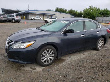  Salvage Nissan Altima
