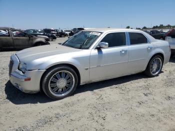  Salvage Chrysler 300