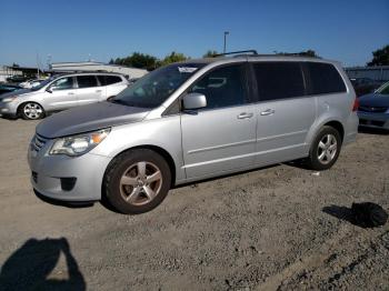 Salvage Volkswagen Routan