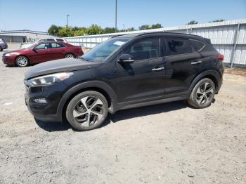  Salvage Hyundai TUCSON
