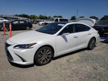 Salvage Lexus Es