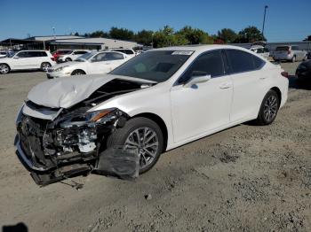  Salvage Lexus Es