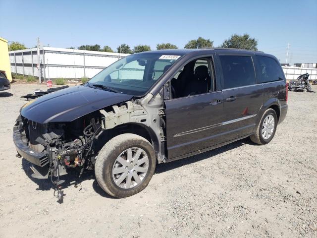  Salvage Chrysler Minivan