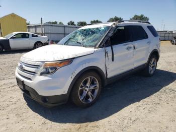  Salvage Ford Explorer