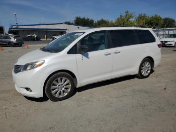  Salvage Toyota Sienna