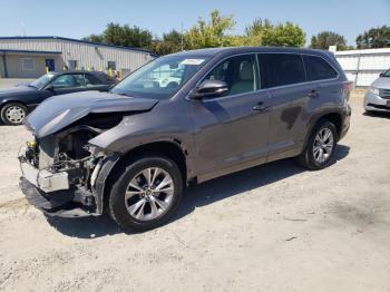  Salvage Toyota Highlander