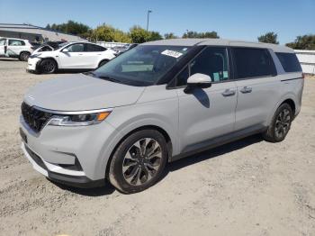  Salvage Kia Carnival