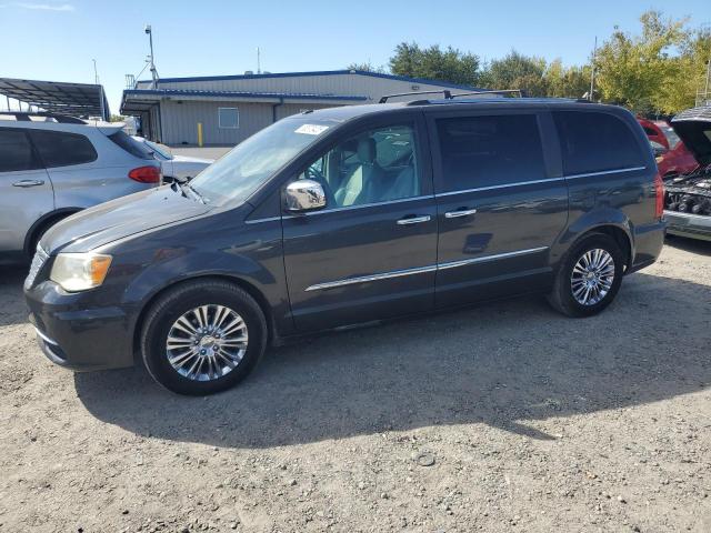  Salvage Chrysler Minivan