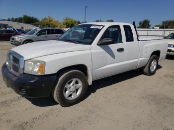  Salvage Dodge Dakota