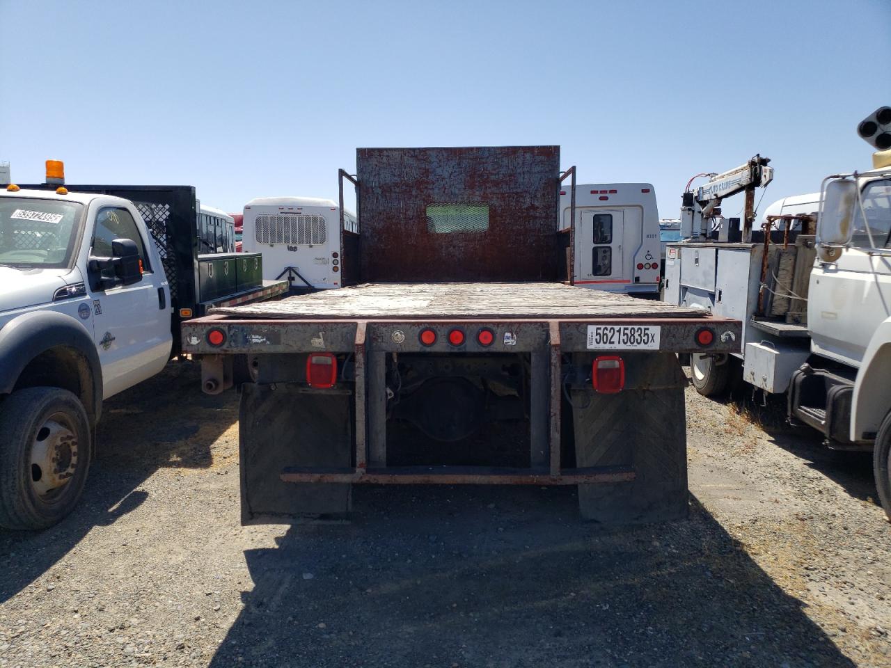 Ford F-650 Super Duty Image 8