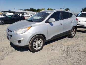  Salvage Hyundai TUCSON