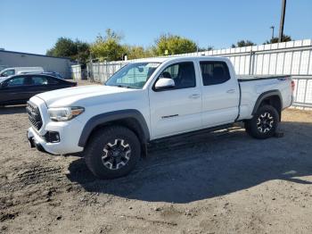  Salvage Toyota Tacoma