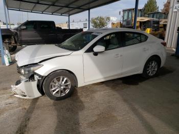  Salvage Mazda 3