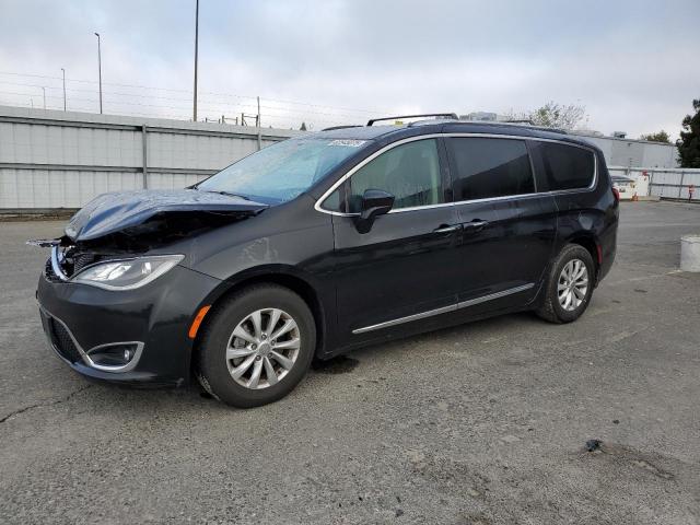  Salvage Chrysler Pacifica