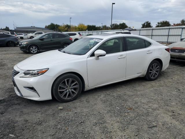  Salvage Lexus Es