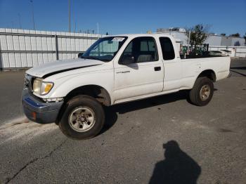  Salvage Toyota Tacoma