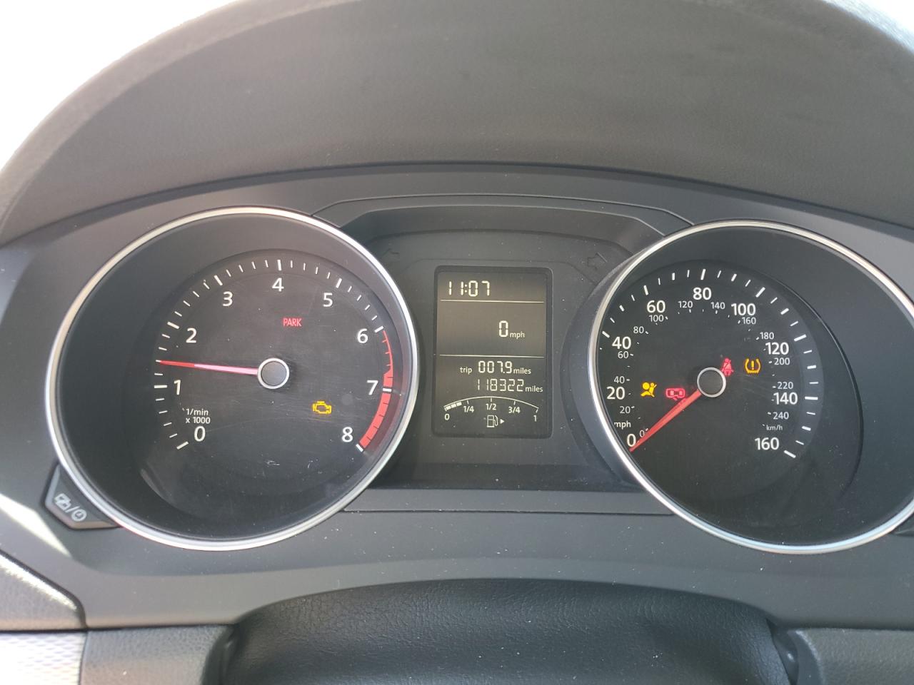 Volkswagen Jetta S Image 7