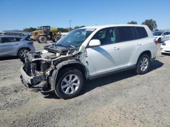  Salvage Toyota Highlander