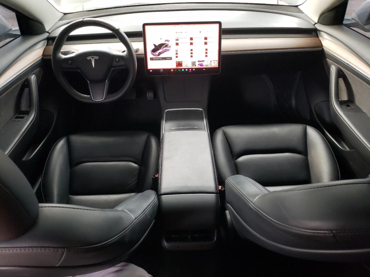 Tesla Model 3 Image 4