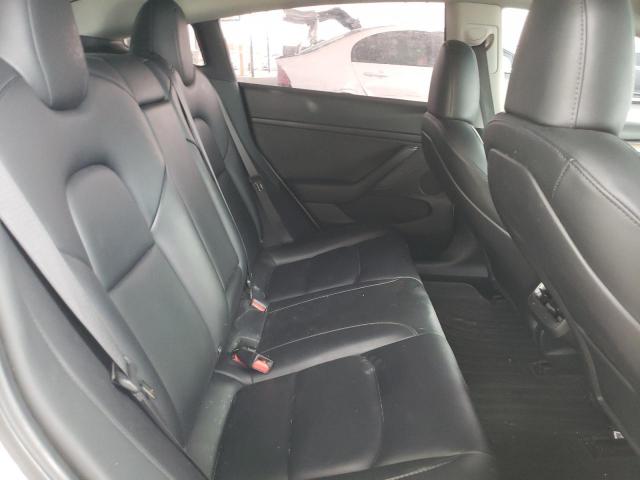 Tesla Model 3 Image 9