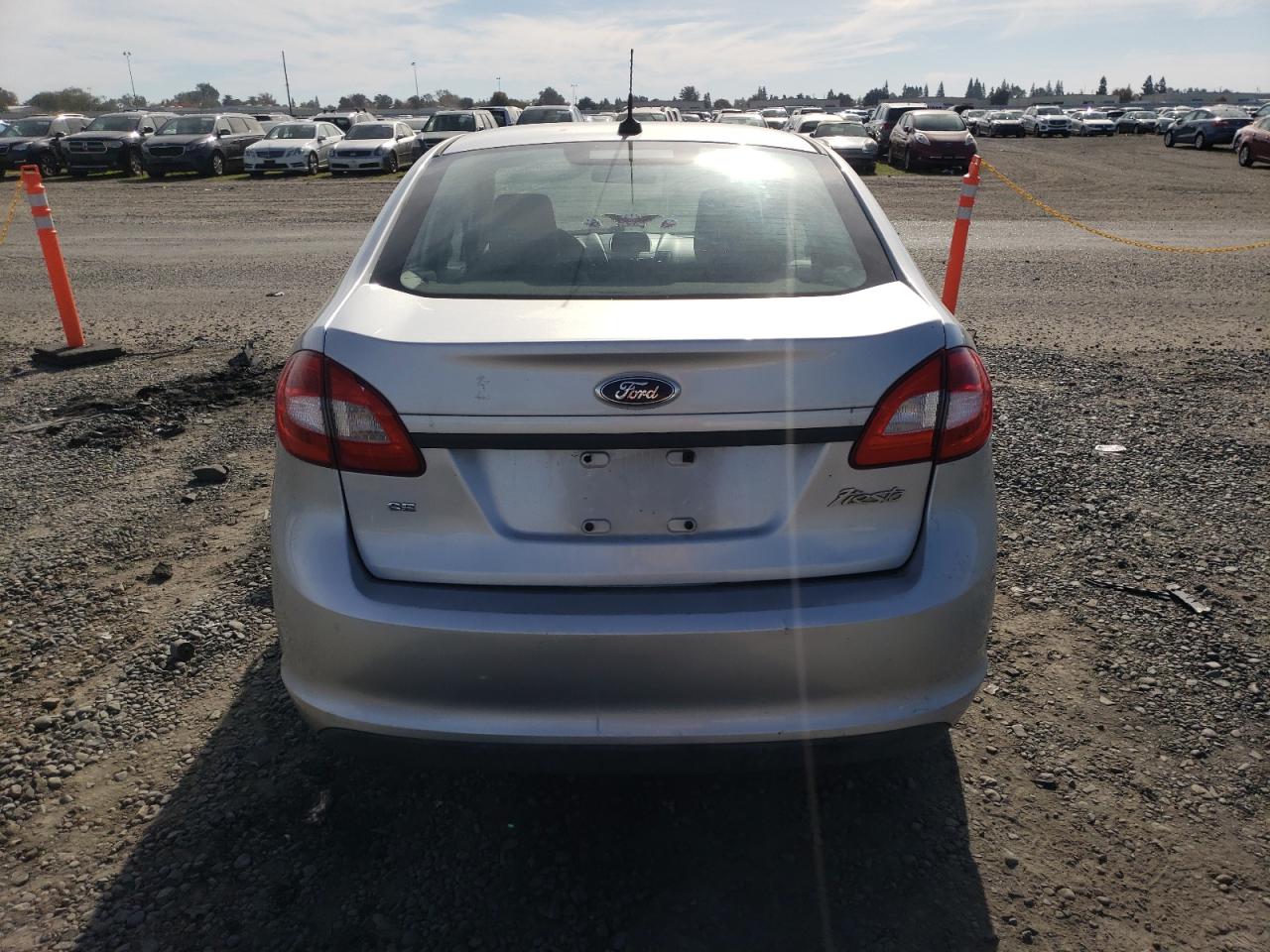 Ford Fiesta S Image 9