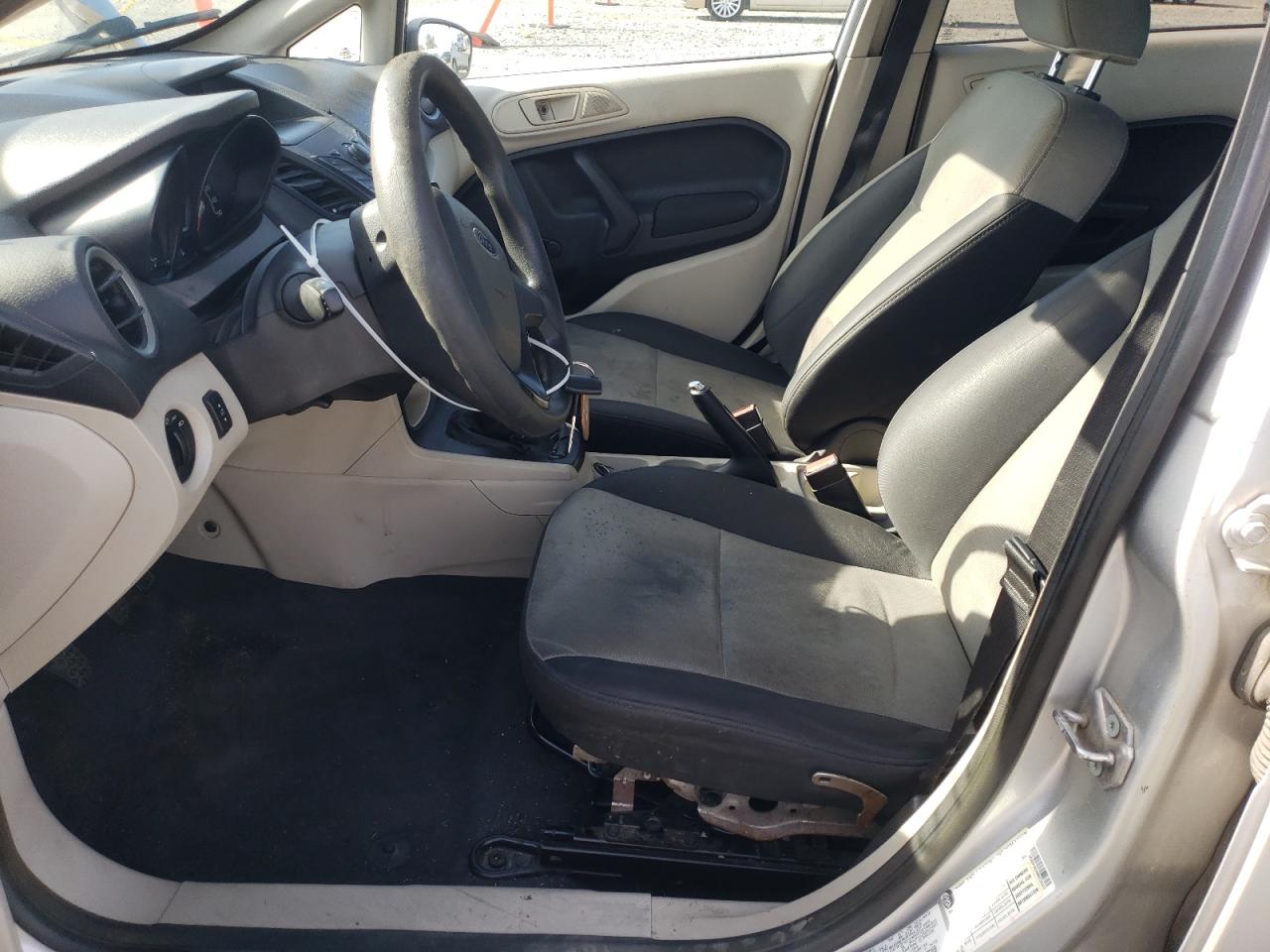 Ford Fiesta S Image 5