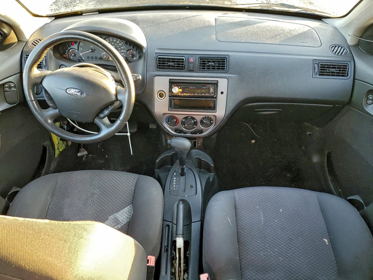 Ford Focus Zx3 Image 11