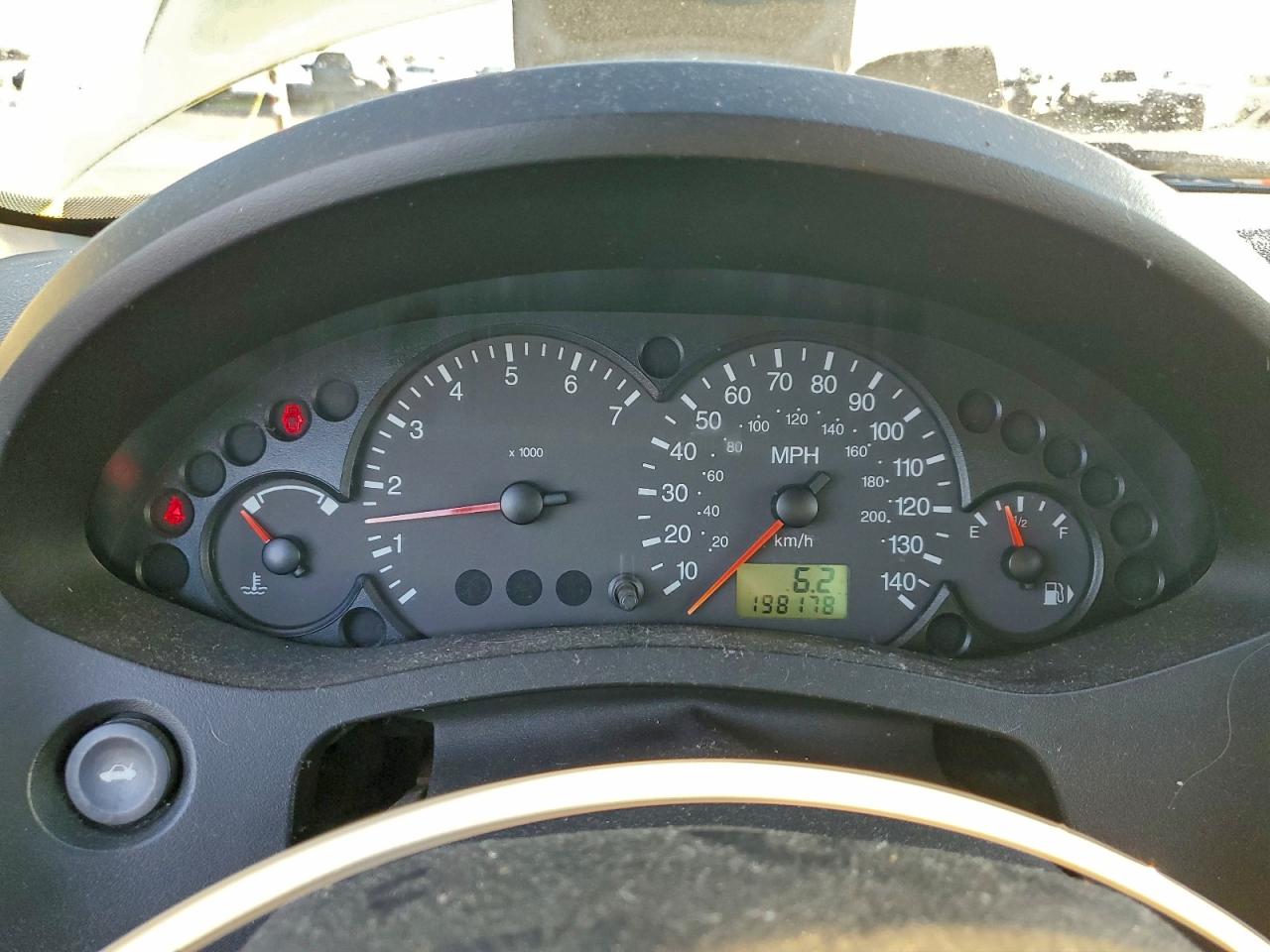 Ford Focus Zx3 Image 7