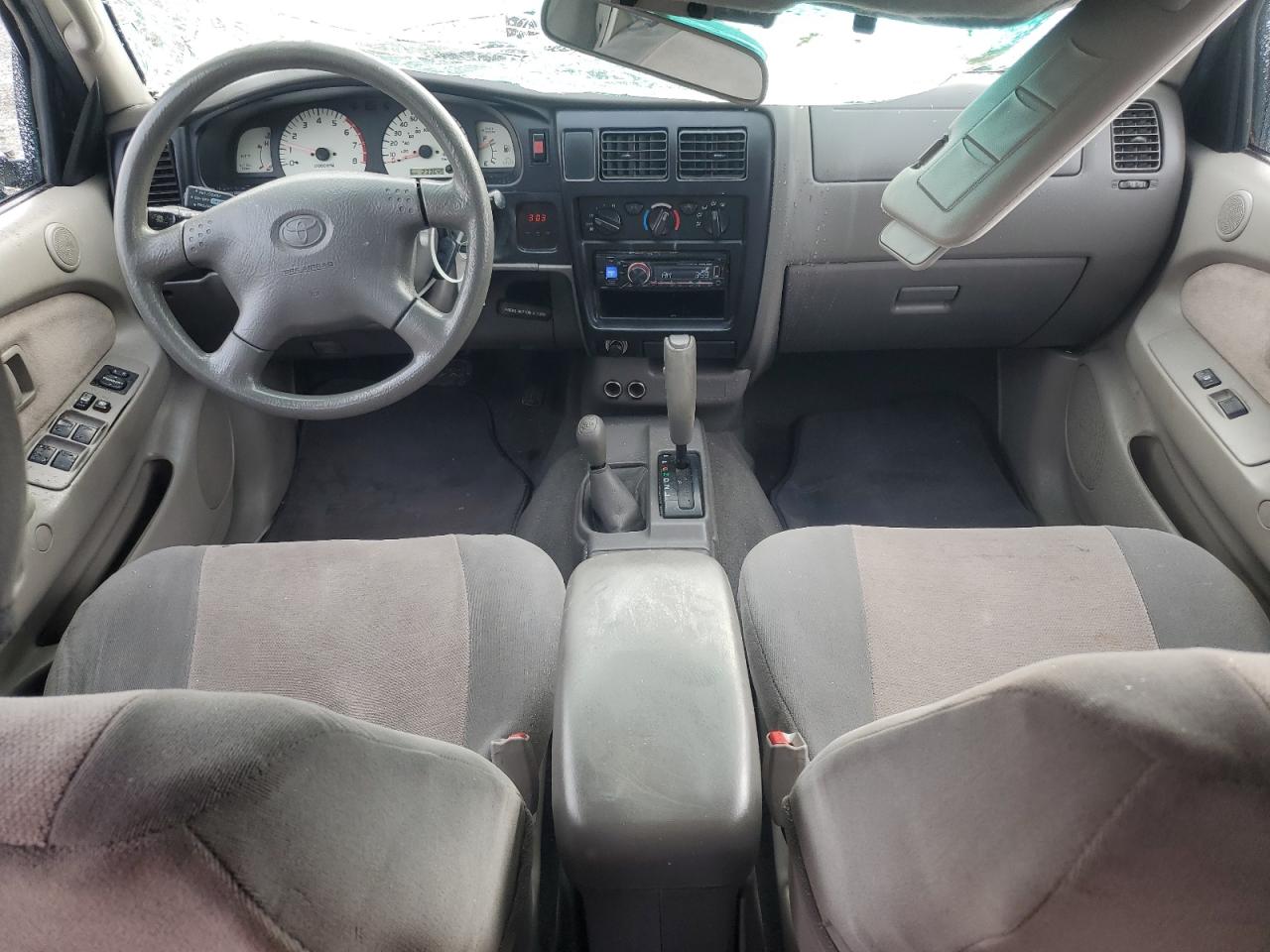 Toyota Tacoma Double Cab Image 2