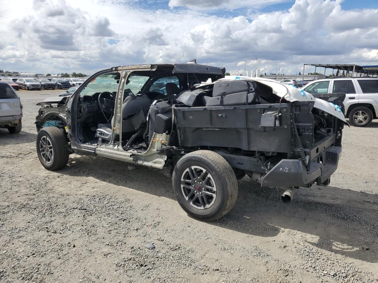 Toyota Tacoma Double Cab Image 2