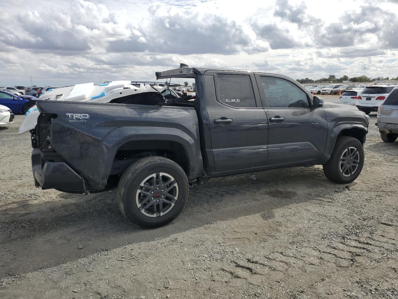Toyota Tacoma Double Cab Image 7