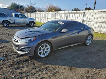  Salvage Hyundai Genesis