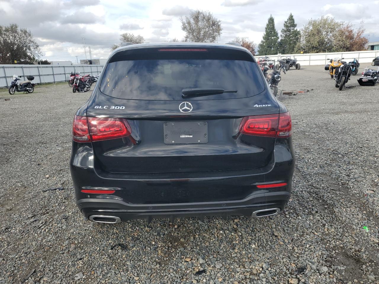 Mercedes-Benz GLC 300 4matic Image 8