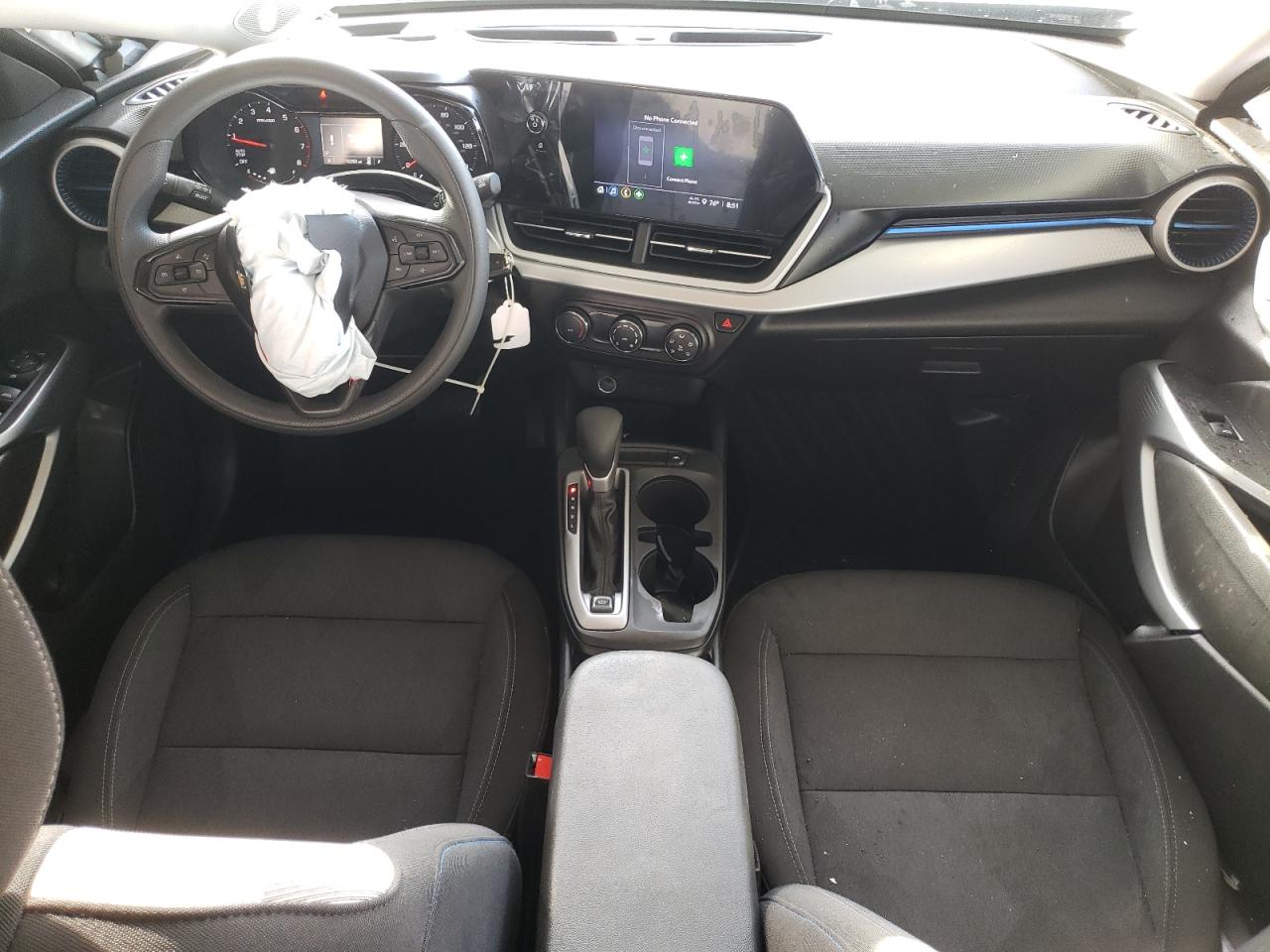 Chevrolet Trax Ls Image 9
