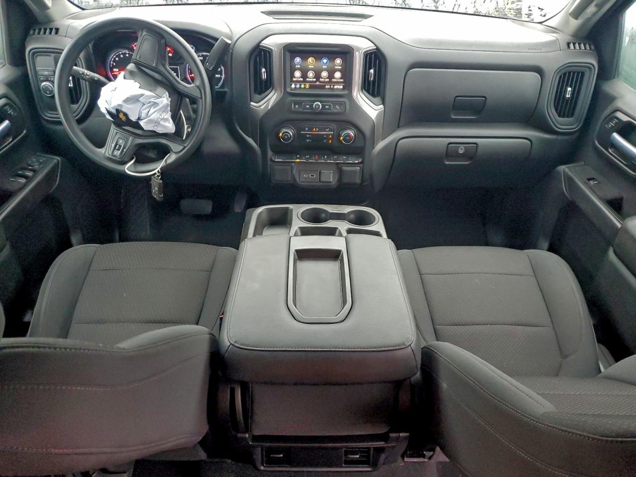 Chevrolet Silverado C1500 Custom Image 10