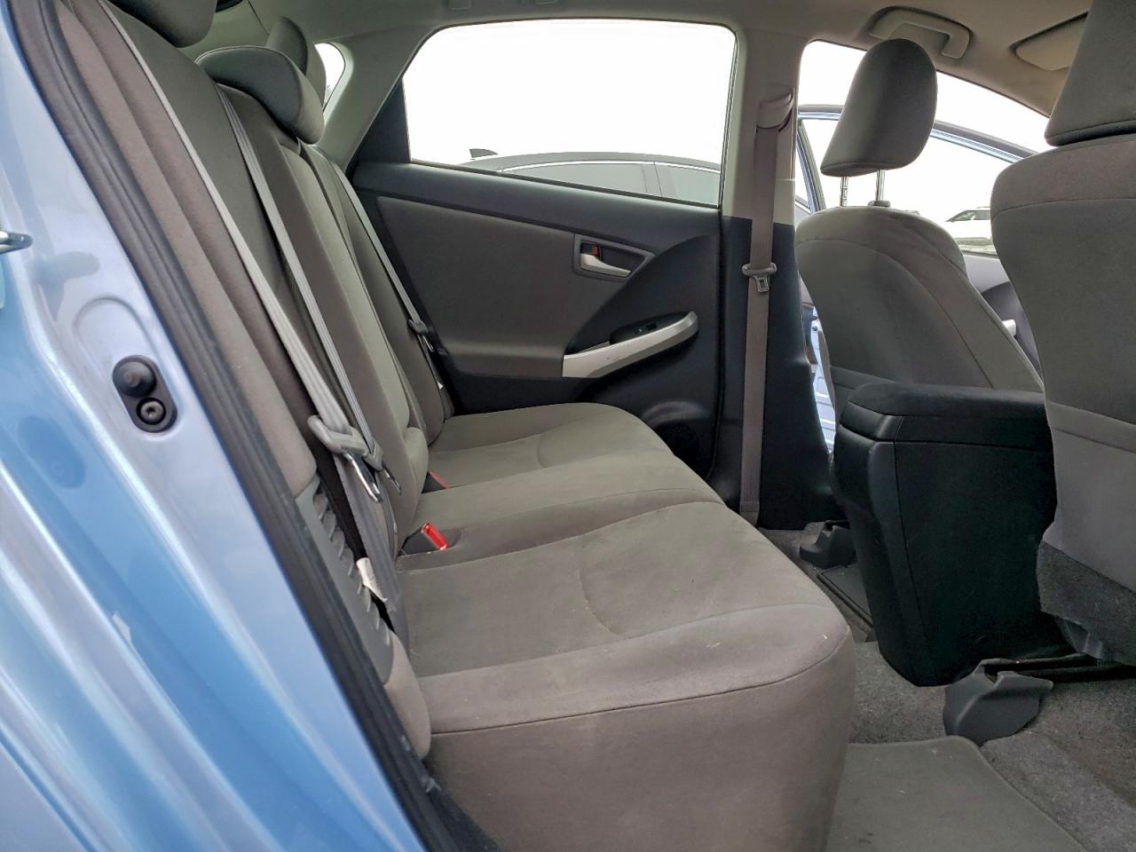 Toyota Prius Image 11