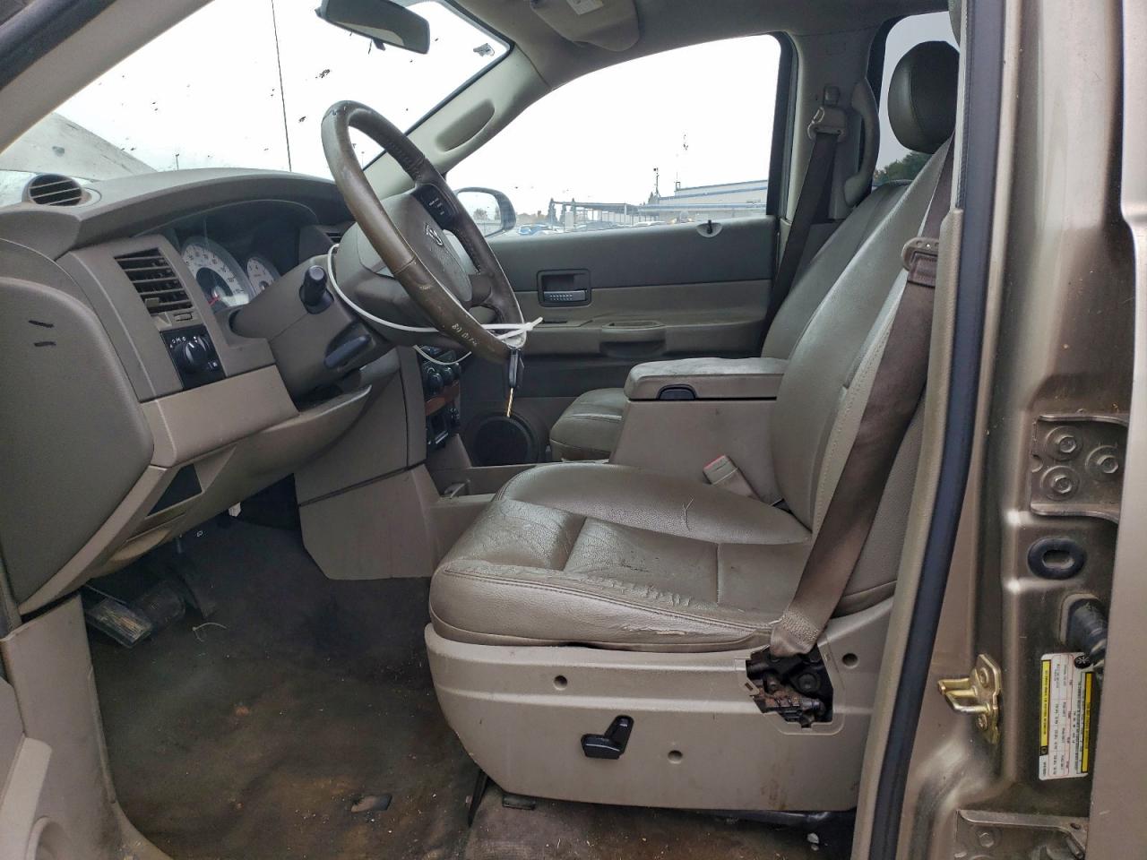 Dodge Durango Slt Image 5