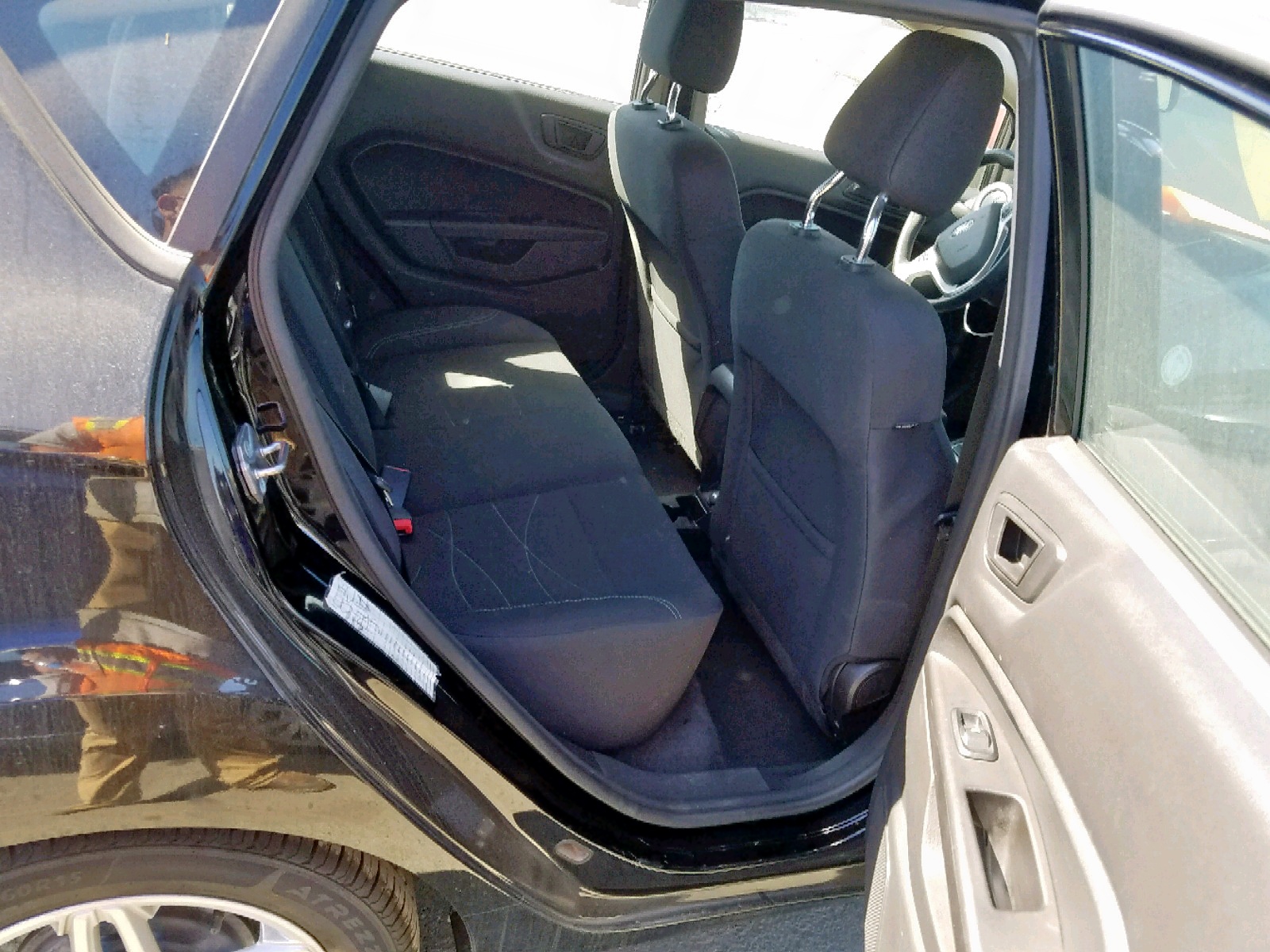 Ford Fiesta Se Image 7